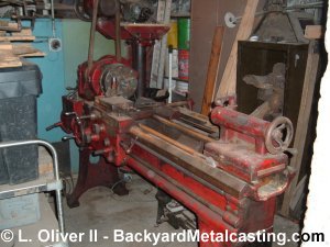 A vintage Walcott metal lathe